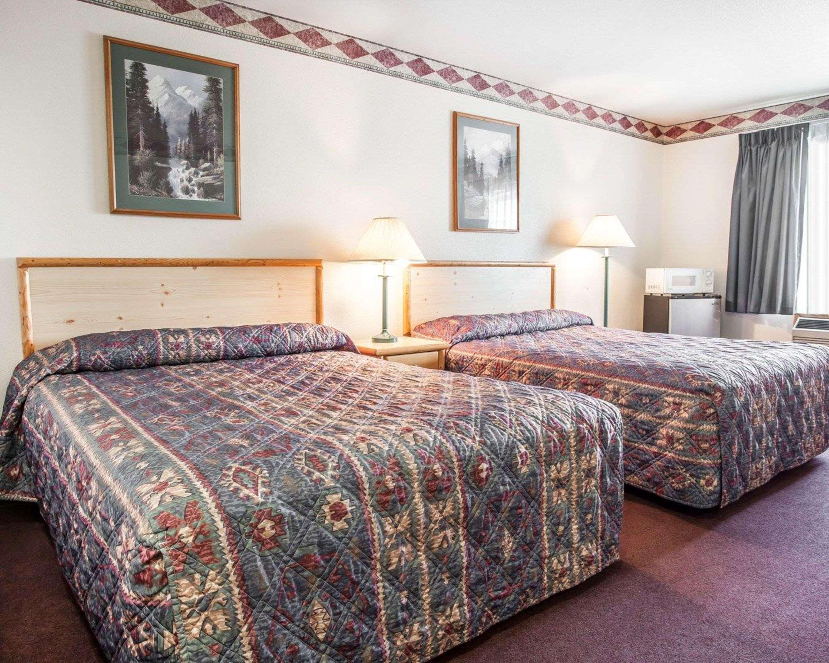 Rodeway Inn & Suites Spokane Zewnętrze zdjęcie