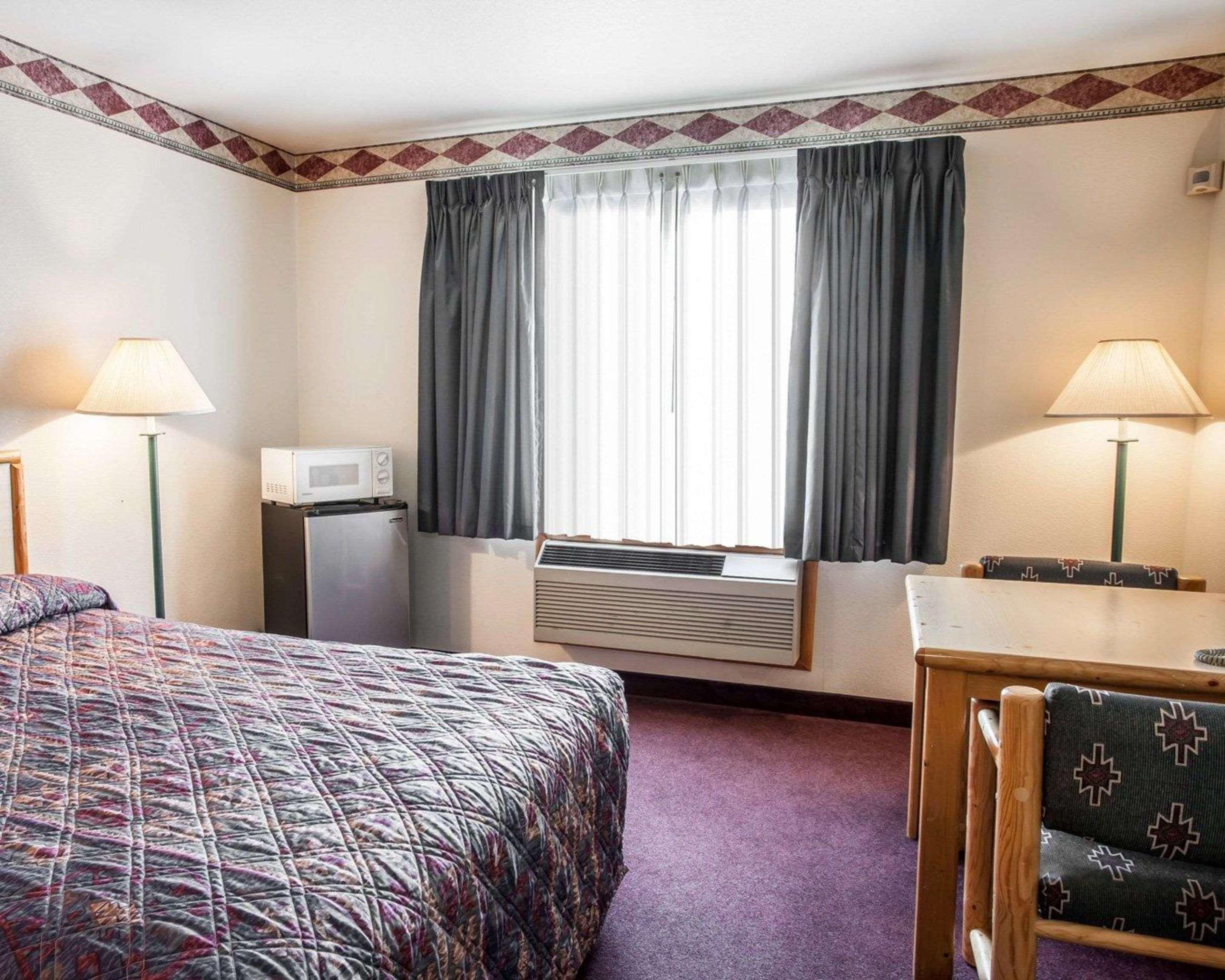 Rodeway Inn & Suites Spokane Zewnętrze zdjęcie