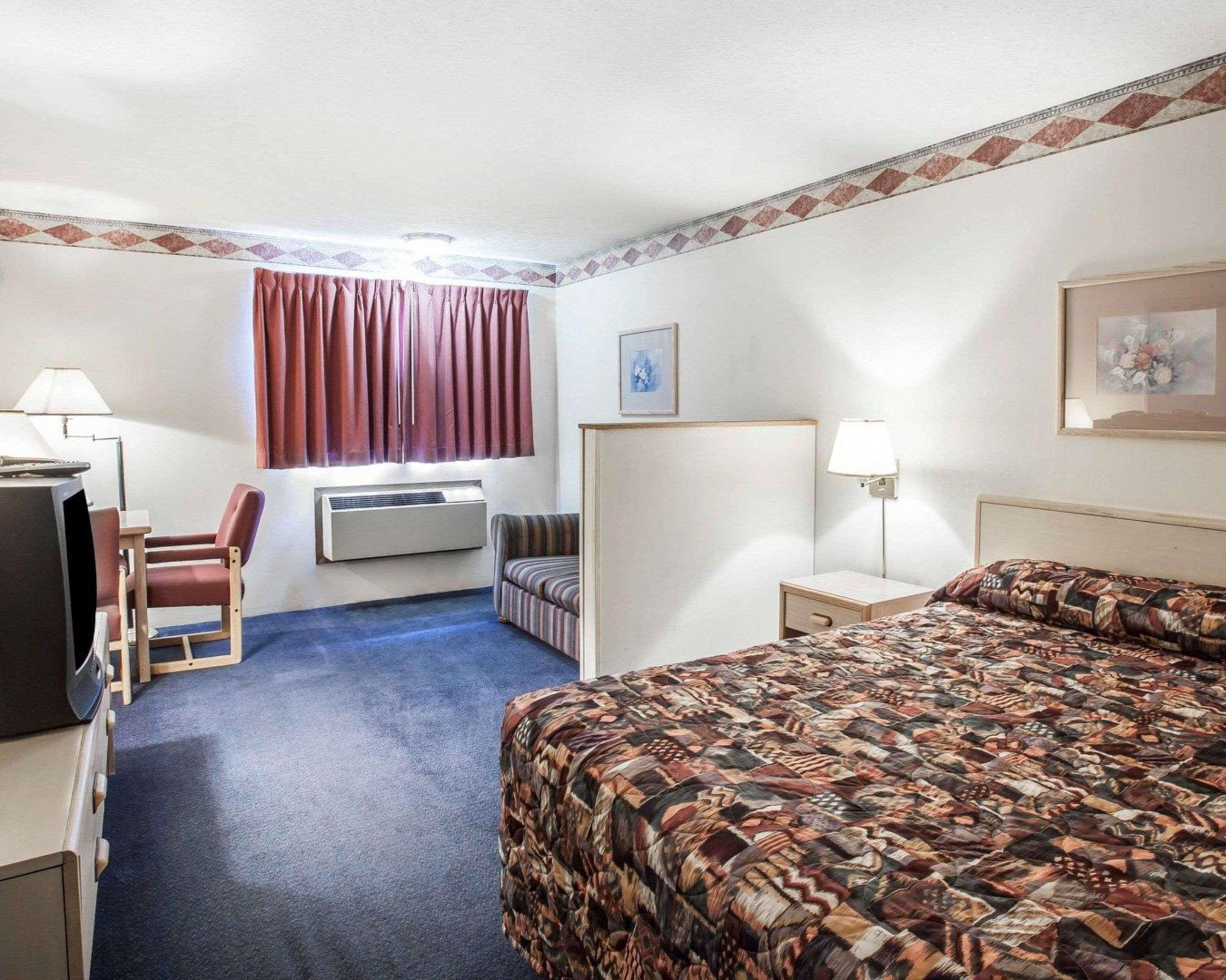 Rodeway Inn & Suites Spokane Zewnętrze zdjęcie