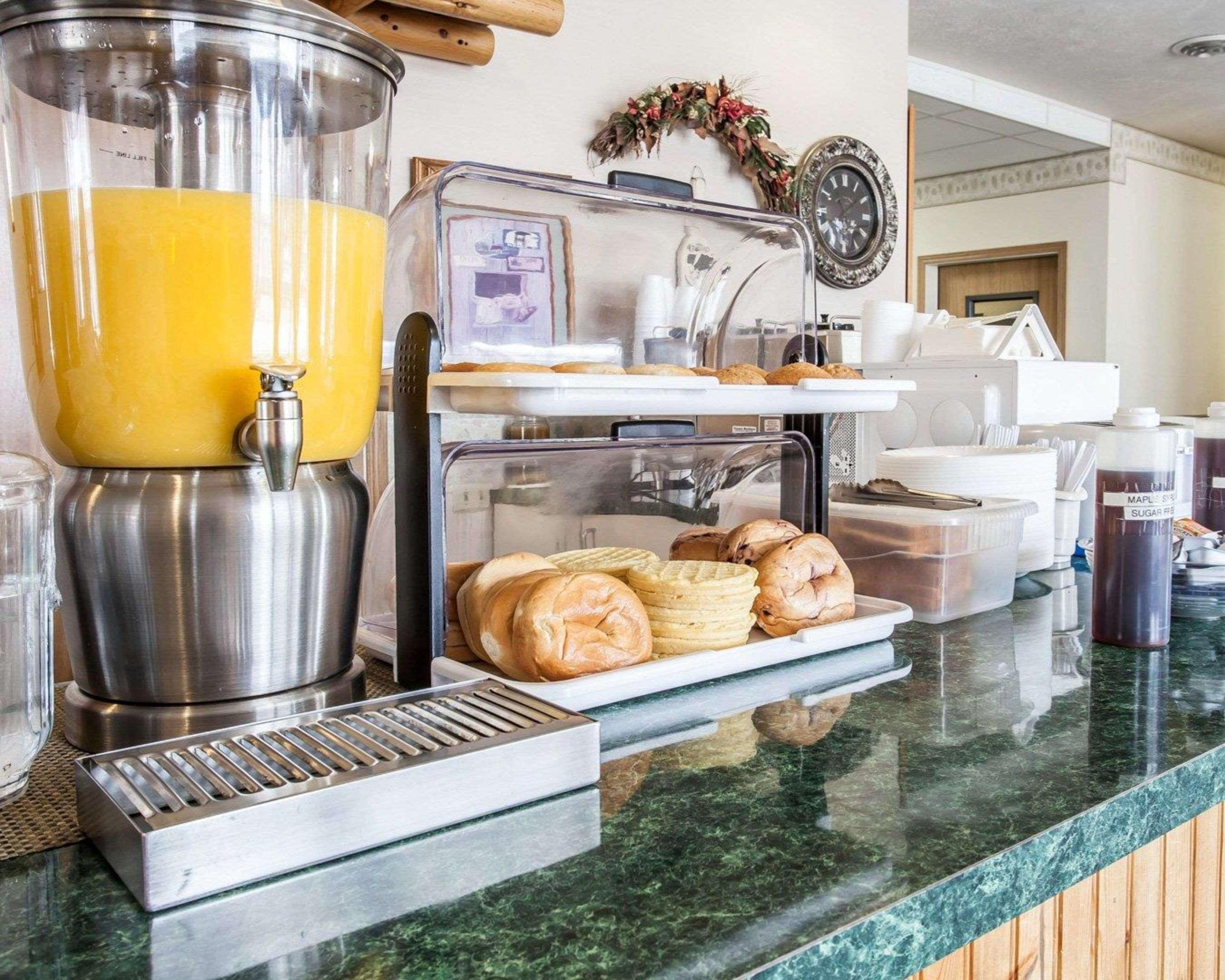Rodeway Inn & Suites Spokane Zewnętrze zdjęcie