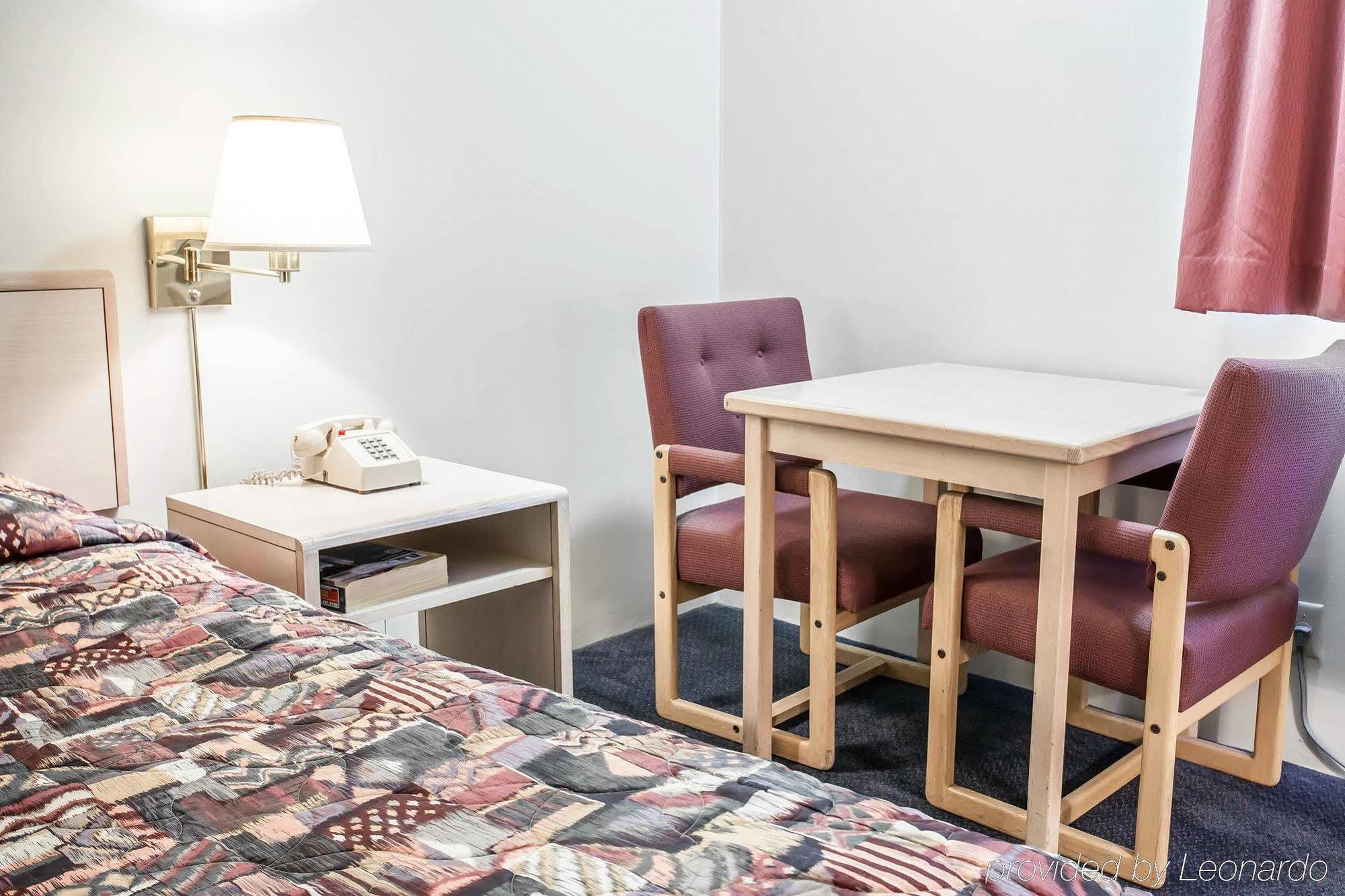 Rodeway Inn & Suites Spokane Zewnętrze zdjęcie